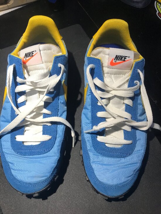Nike Shoes - nike sneakers women size 7